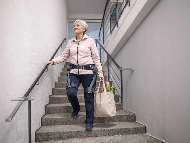 ERGOMOTION femme pantalon descente escalier